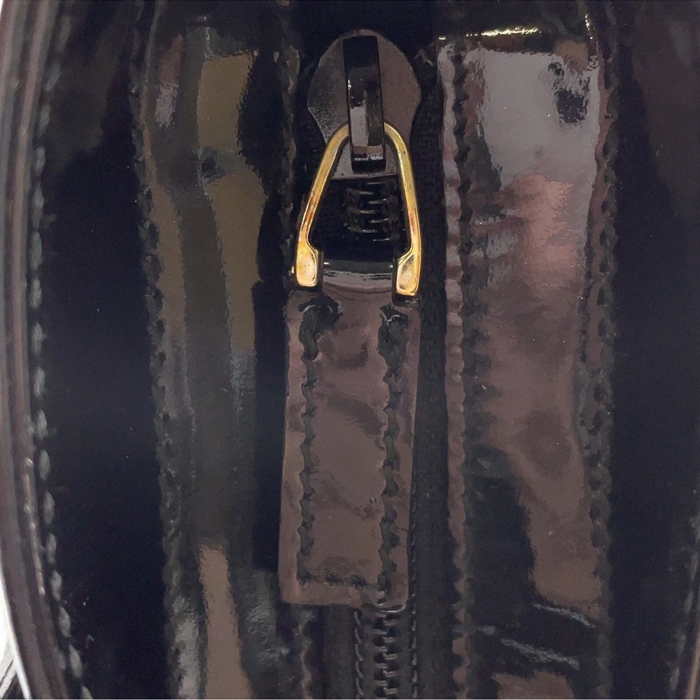 Gucci Black and Cream Structured Tote Bag - Picture 12 of 16